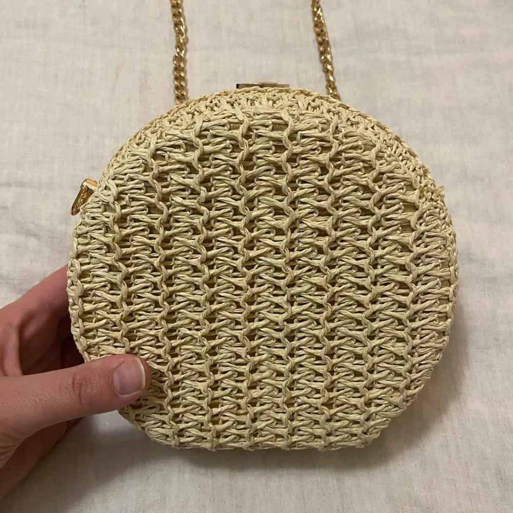 Haute Hippie Round Raffia Gold Chain Crossbody - Picture 3 of 6
